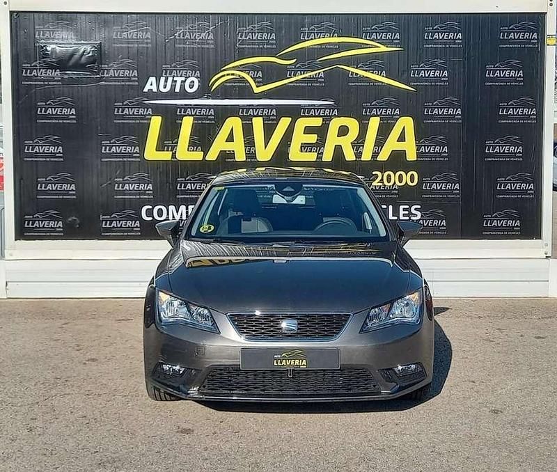 Usado Seat Leon ST Style 105 CV (77 kW) 2014 Gris Familiar