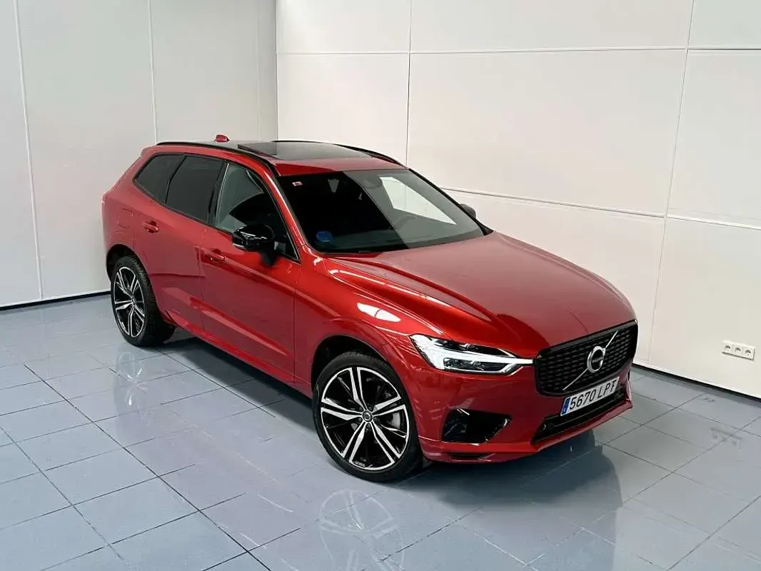 Usado Volvo XC60 R-Design 351 CV (258 kW) 2021 Rojo SUV