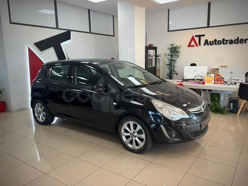 Usado Opel Corsa Selective 86 CV (63 kW) 2013 Negro Utilitario