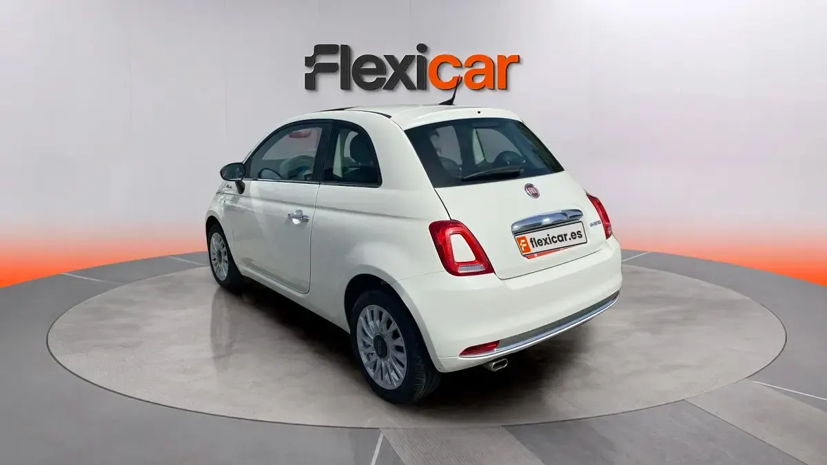Usado Fiat 500 Dolcevita 71 CV (52 kW) 2023 Blanco Berlina