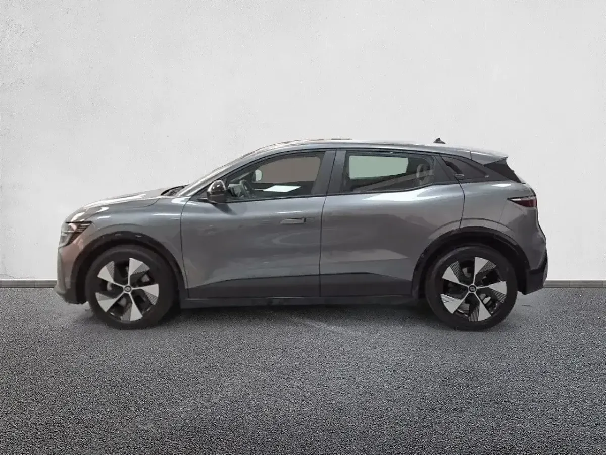Usado Renault Mégane Equilibre 95 kW (130 CV) 2023 Gris
