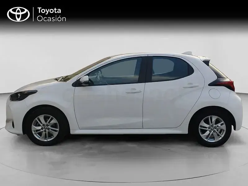 Usado Toyota Yaris 125 CV (91 kW) 2025 Blanco Utilitario
