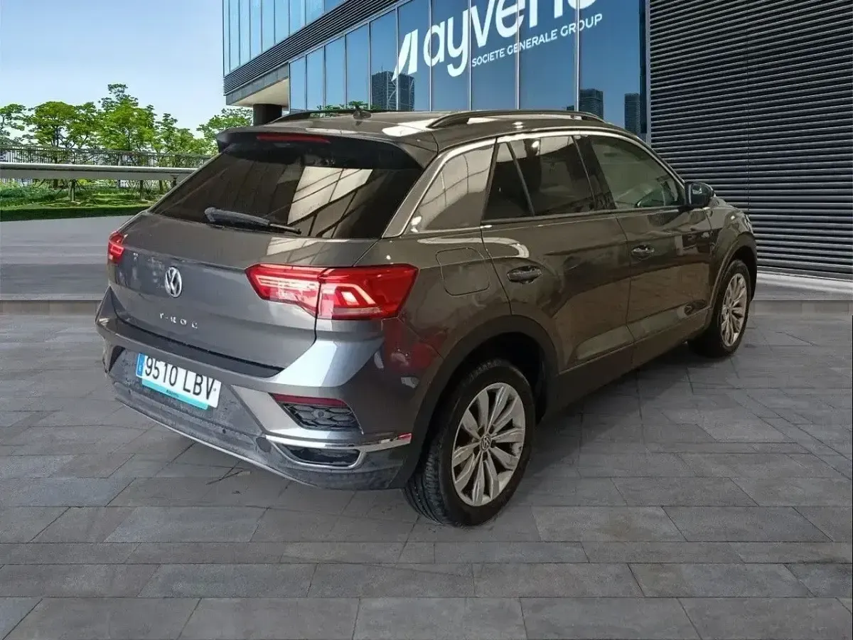Usado VW T-Roc Advance 150 CV (110 kW) 2019 Gris SUV