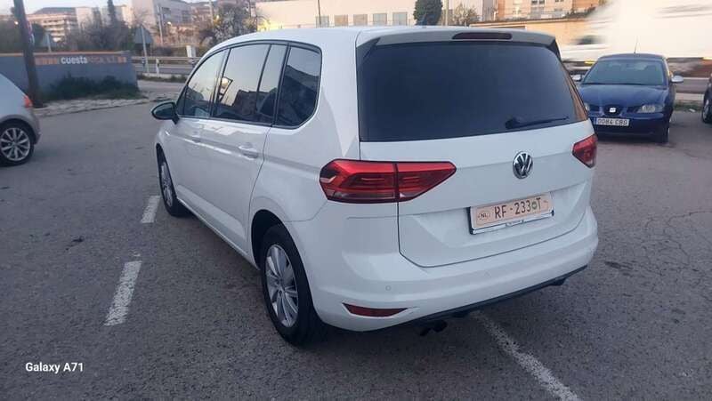 Blanco Usado 2018 VW Touran Advance Monovolumen | 14.900 € (Buen precio) - Imagen 1/4