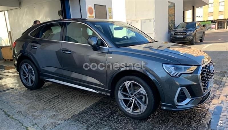 Usado Audi Q3 Sportback S-Line 150 CV (110 kW) 2021 Gris / plata SUV