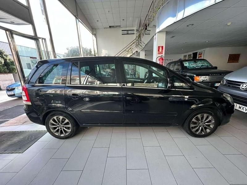 Negro Usado 2011 Opel Zafira Monovolumen | 5500 € (Precio justo) - Imagen 1/4