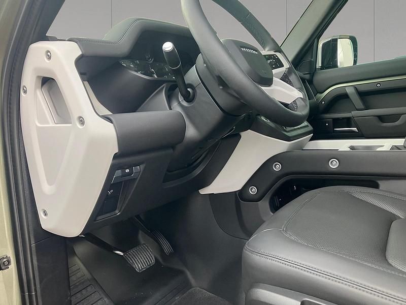 Usado Land Rover Defender S 249 CV (183 kW) 2025 Pangea green