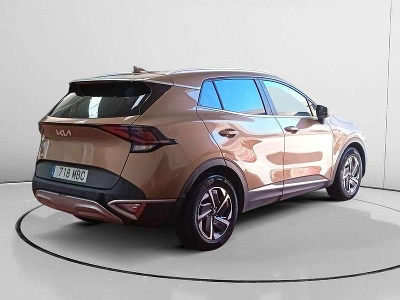 Usado Kia Sportage Spirit 180 CV (132 kW) 2022 Beige SUV
