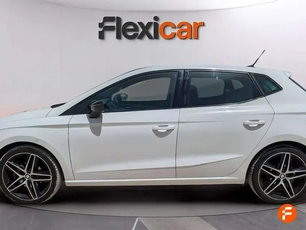 Usado Seat Ibiza FR 116 CV (85 kW) 2019 Blanco Utilitario