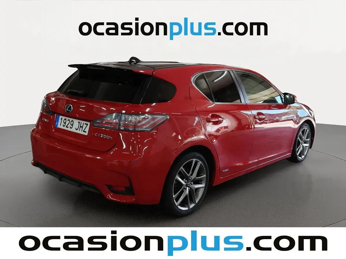 Usado Lexus CT200h Luxury Line 136 CV (100 kW) 2015 Rojo Utilitario