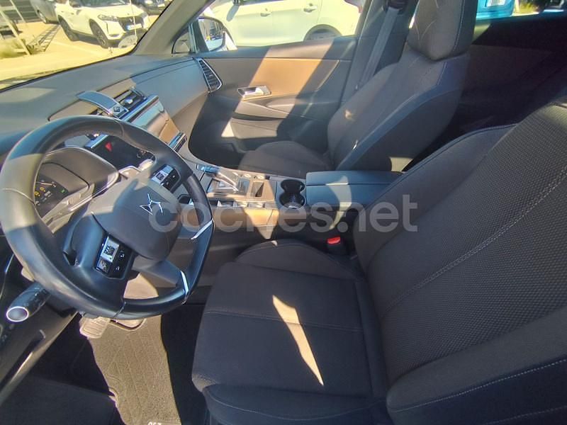 Usado DS Automobiles DS7 Crossback So Chic 180 CV (132 kW) 2020 Gris / plata SUV