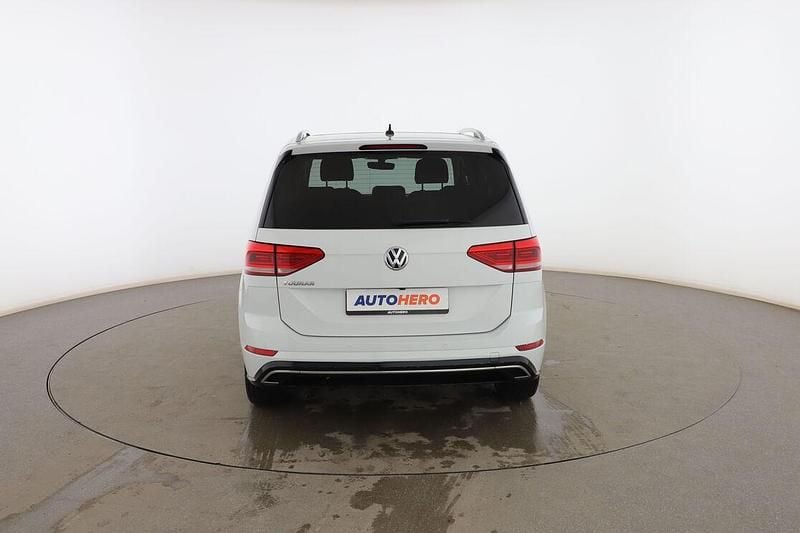 Usado VW Touran Sport 150 CV (110 kW) 2019 Blanco Monovolumen