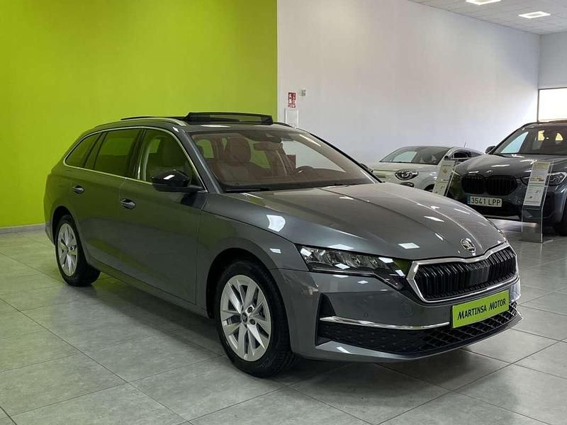 Usado Skoda Octavia 150 CV (110 kW) 2025 Gris Utilitario