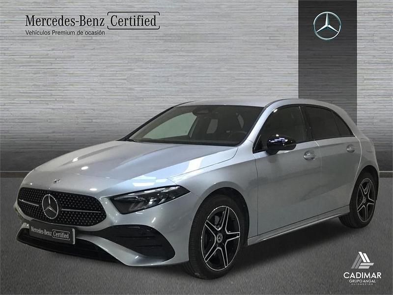 Usado Mercedes A250 AMG line 218 CV (160 kW) 2024 Plata hightech Berlina