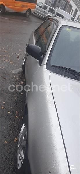 Usado Toyota Corolla Terra 97 CV (71 kW) 2000 Gris / plata Berlina