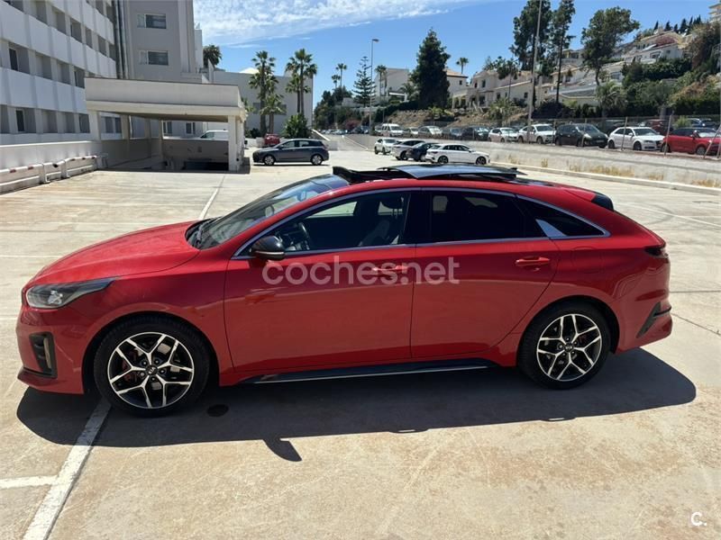 Usado Kia ProCeed GT-Line 120 CV (88 kW) 2020 Rojo Utilitario