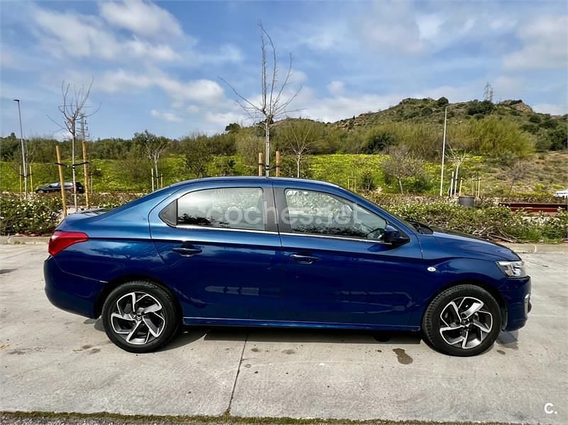 Usado Citroën C-Elysee I PureTech 82 CV (60 kW) 2017 Azul Berlina