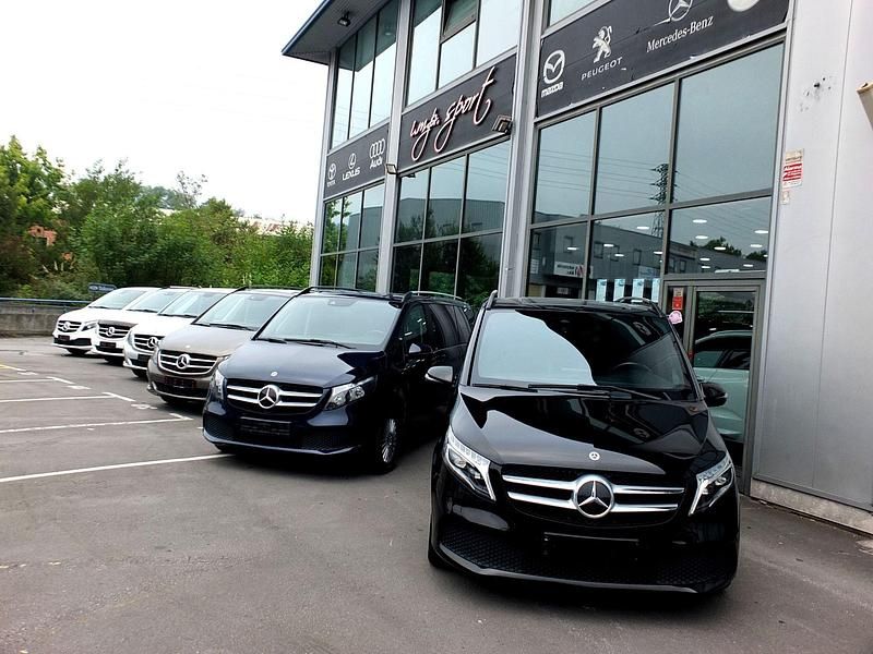 Usado Mercedes V220 163 CV (119 kW) 2019 Negro Monovolumen