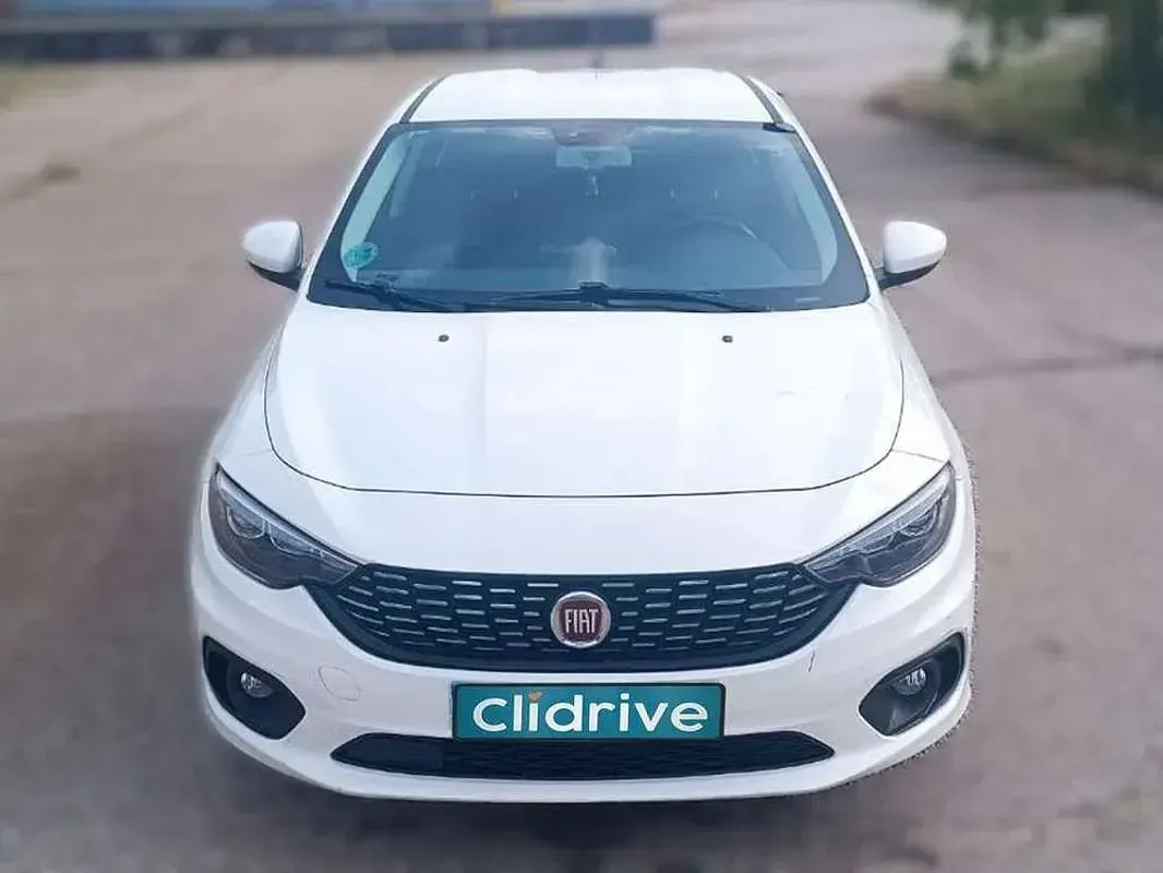 Usado Fiat Tipo Lounge 120 CV (88 kW) 2017 Blanco Berlina