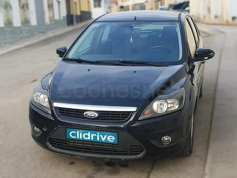 Usado Ford Focus Trend 116 CV (85 kW) 2008 Negro Berlina