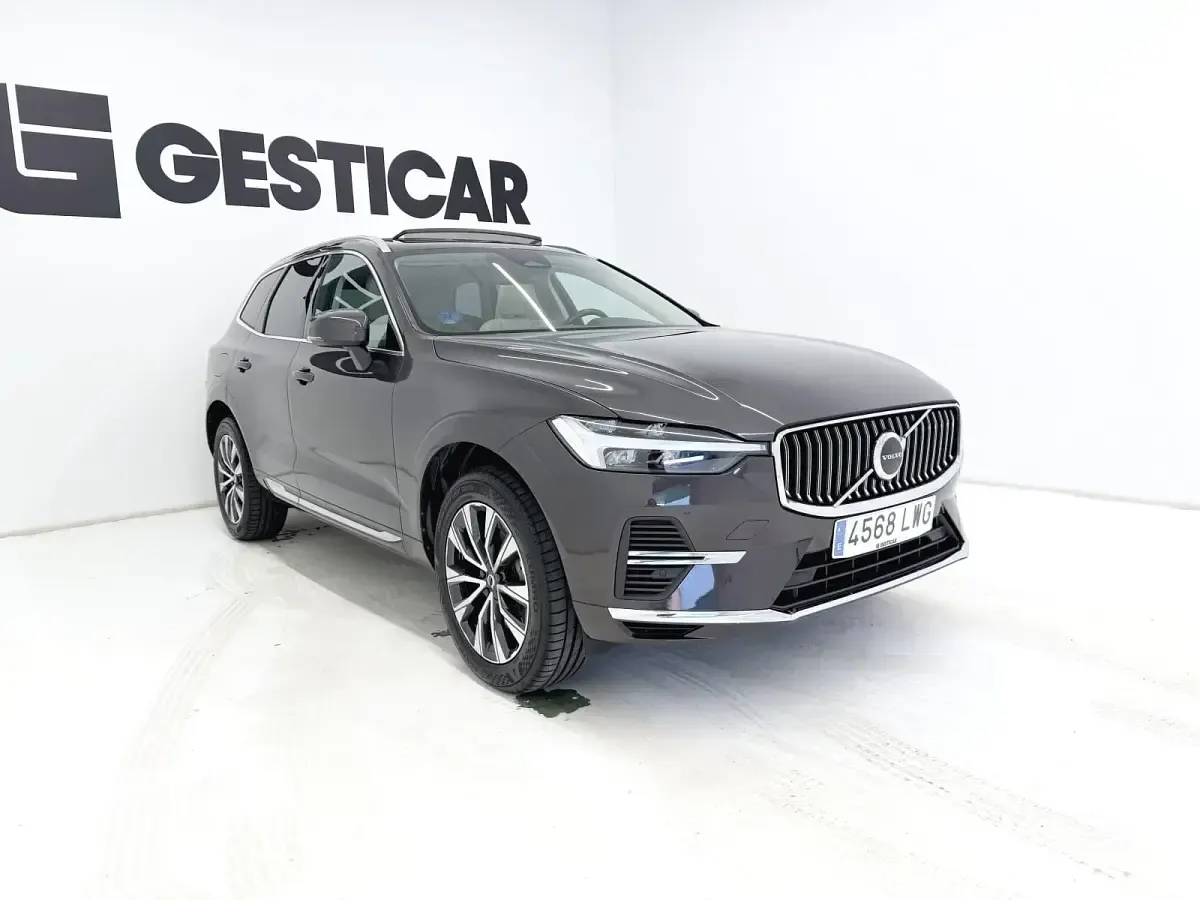 Usado Volvo XC60 Plus 355 CV (261 kW) 2022 SUV