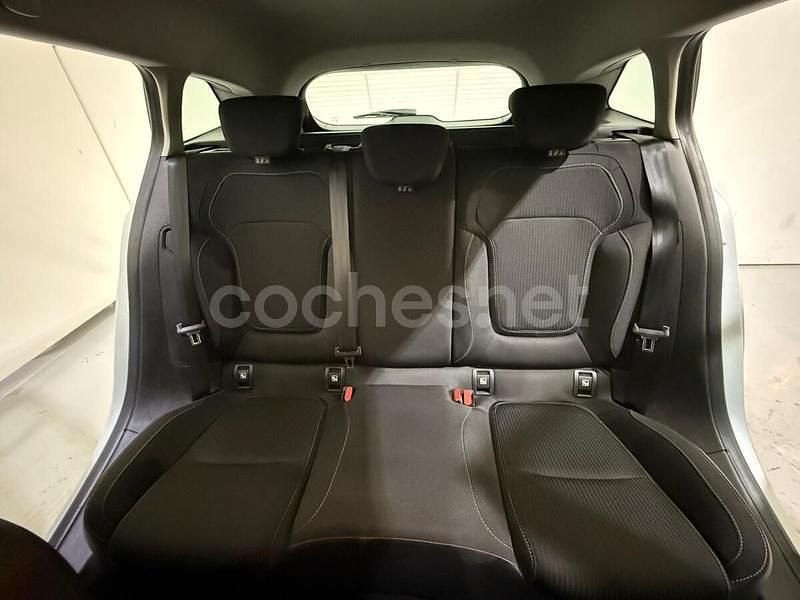 Usado Renault Mégane GrandTour Business 115 CV (84 kW) 2022 Gris / plata Familiar