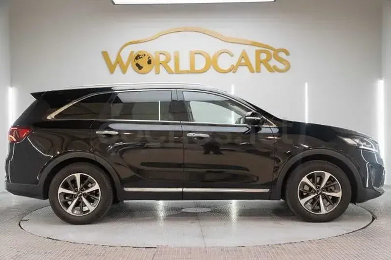 Usado Kia Sorento 200 CV (147 kW) 2019 Negro SUV
