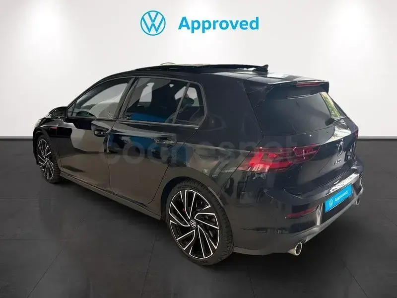 Usado VW Golf VIII GTI 245 CV (180 kW) 2021 Negro Berlina