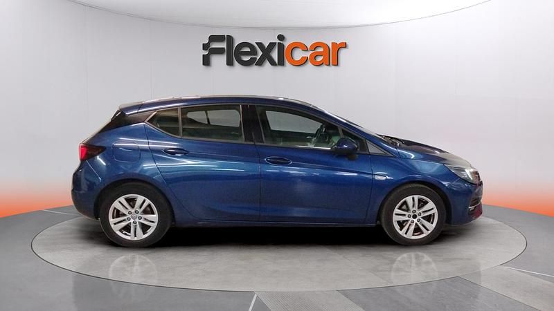 Usado Opel Astra Business Elegance 145 CV (106 kW) 2020 Azul Familiar