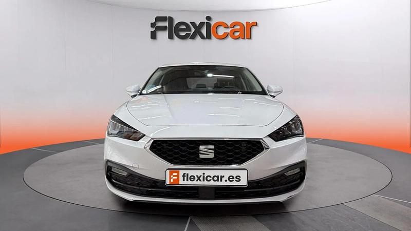 Usado Seat Leon Style 116 CV (85 kW) 2025 Blanco Familiar