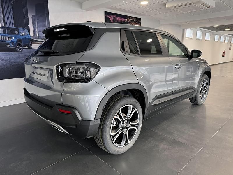 Nuevo Jeep Avenger Summit 100 CV (73 kW) 2025 Gris SUV