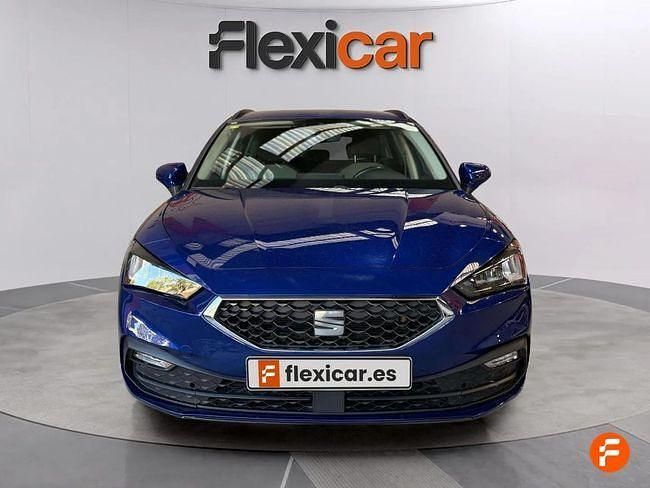 Usado Seat Leon Style 130 CV (95 kW) 2020 Azul Familiar
