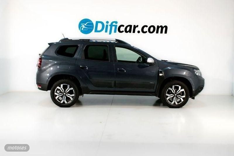 Usado Dacia Duster Prestige 150 CV (110 kW) 2021 Gris / plata SUV