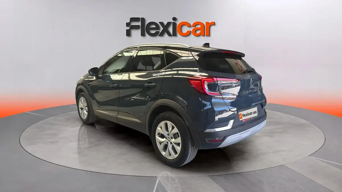 Usado Renault Captur Equilibre 91 CV (66 kW) 2022 Gris SUV
