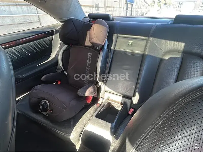 Usado Mercedes CL500 306 CV (225 kW) 2001 Blanco Coupe