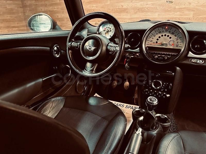 Usado Mini Cooper D Cabriolet 112 CV (82 kW) 2013 Granate Descapotable