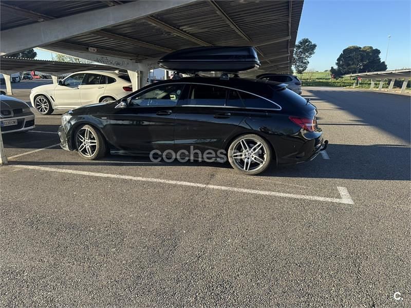 Usado Mercedes CLA200 Shooting Brake 136 CV (100 kW) 2018 Negro Familiar