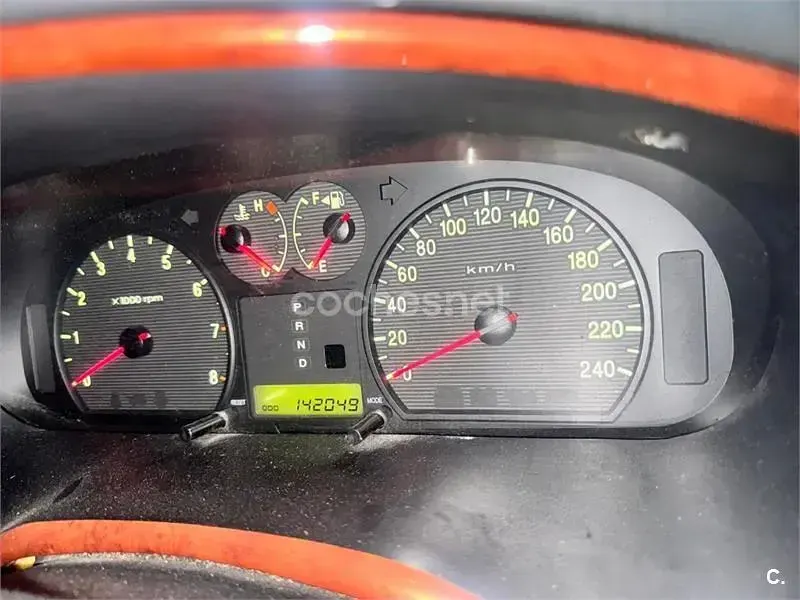 Usado Hyundai Sonata GLS 172 CV (126 kW) 2005 Gris / plata Berlina