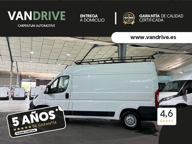Usado Peugeot Boxer Premium 130 CV (95 kW) 2019 Blanco Van