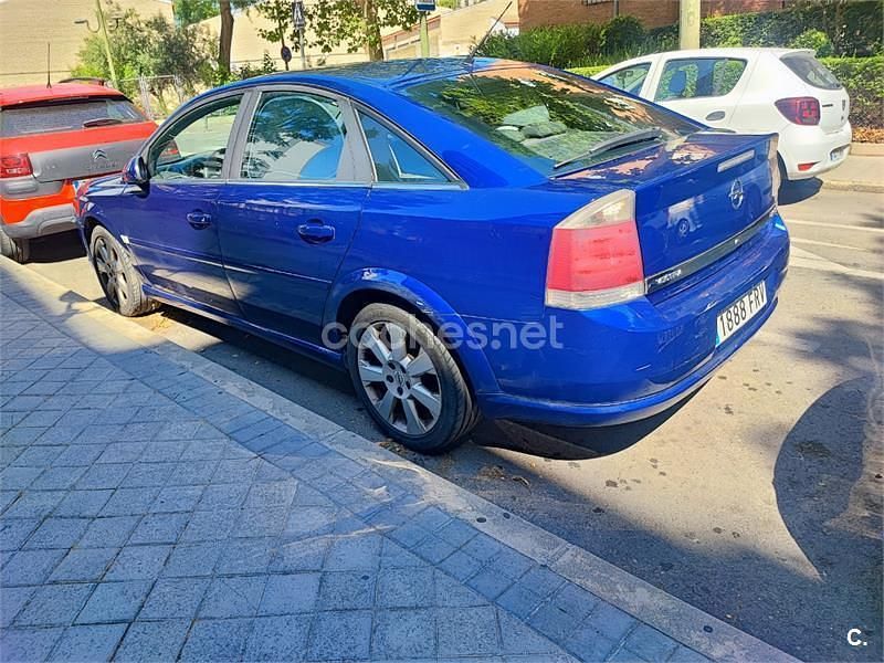 Usado Opel Vectra Elegance 150 CV (110 kW) 2007 Azul Berlina