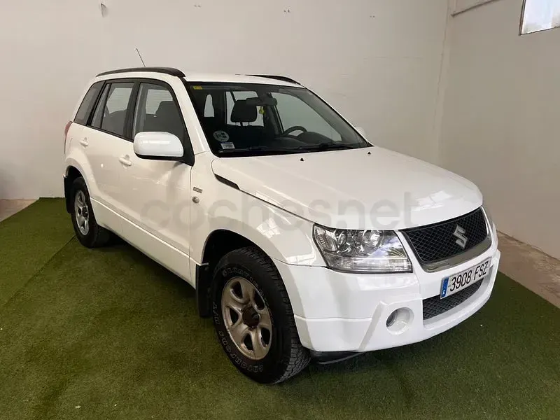 Usado Suzuki Grand Vitara 129 CV (94 kW) 2007 Blanco SUV