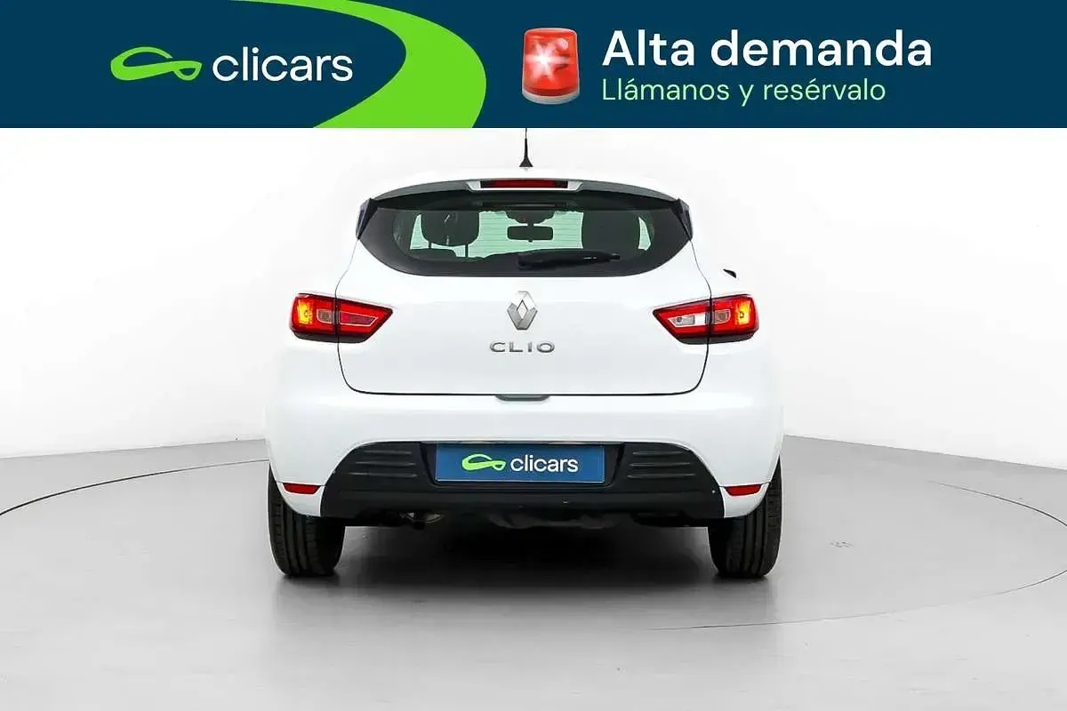 Begagnad Renault Clio IV Business 90 HK (66 kW) 2019 Vit Halvkombi