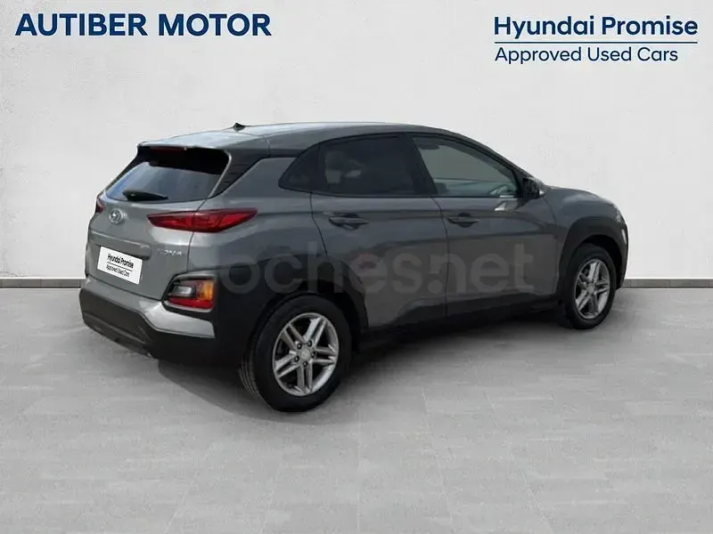 Usado Hyundai Kona 120 CV (88 kW) 2020 Gris / plata SUV
