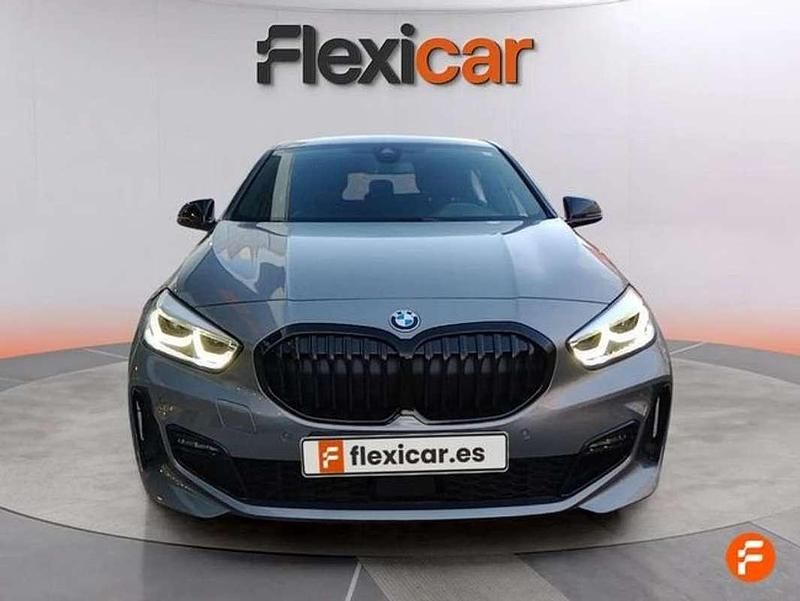 Usado BMW 118 136 CV (100 kW) 2024 Gris Utilitario