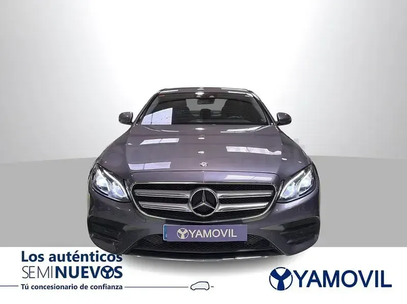 Usado Mercedes E220 194 CV (142 kW) 2017 Gris / plata Berlina