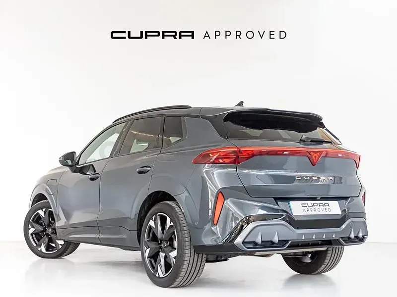 Usado Cupra Terramar VZ 272 CV (200 kW) 2025 Gris / plata SUV