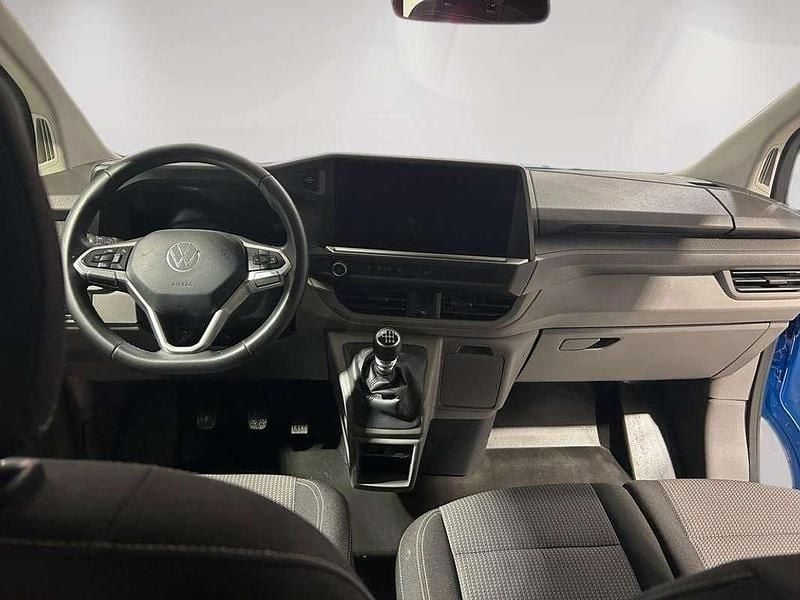 Usado VW Caravelle 110 CV (80 kW) 2025 Azul Monovolumen