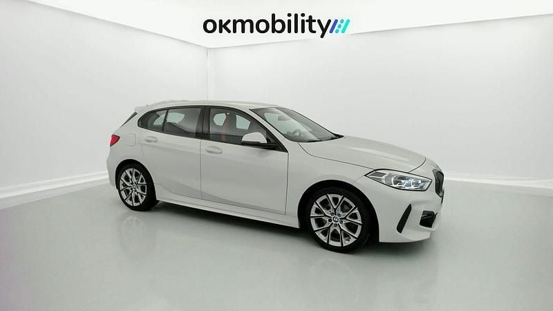 Alpinweiss Usado 2024 BMW 118 M Sport Utilitario | 25.100 € (Precio justo) - Imagen 1/3