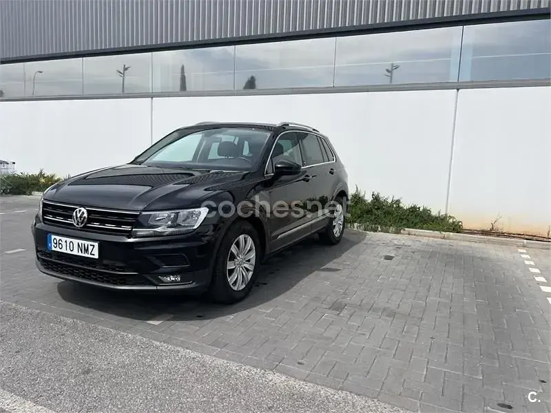 Usado VW Tiguan Advance 150 CV (110 kW) 2017 Negro SUV
