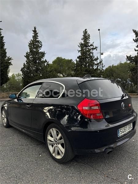Negro Usado 2009 BMW 123 Utilitario | 7000 € - Imagen 1/4
